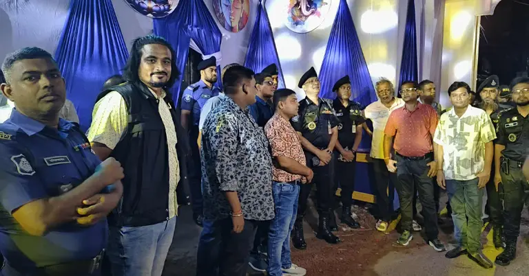 কুষ্টিয়ায় পূজামণ্ডপে নিরাপত্তা